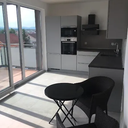 Sun Lakes Pri Aquaparku דירה