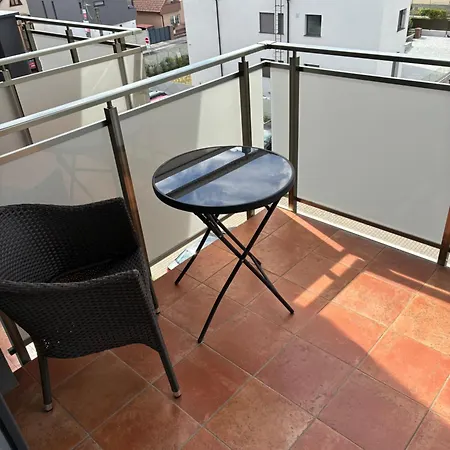 Sun Lakes Pri Aquaparku Apartamento Senec