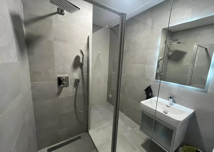 Sun Lakes Pri Aquaparku * 세네츠